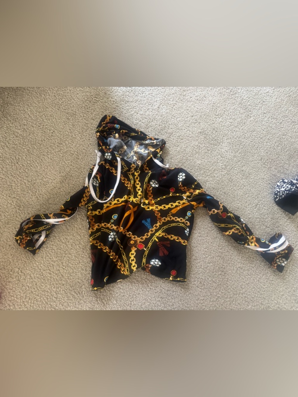 Black Chain-Print crop top size s